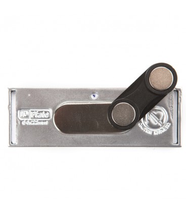 Personalisierbares Namensschild mit Magnetverschluss PLM 64