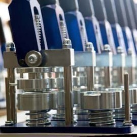 Buttonmaschine
